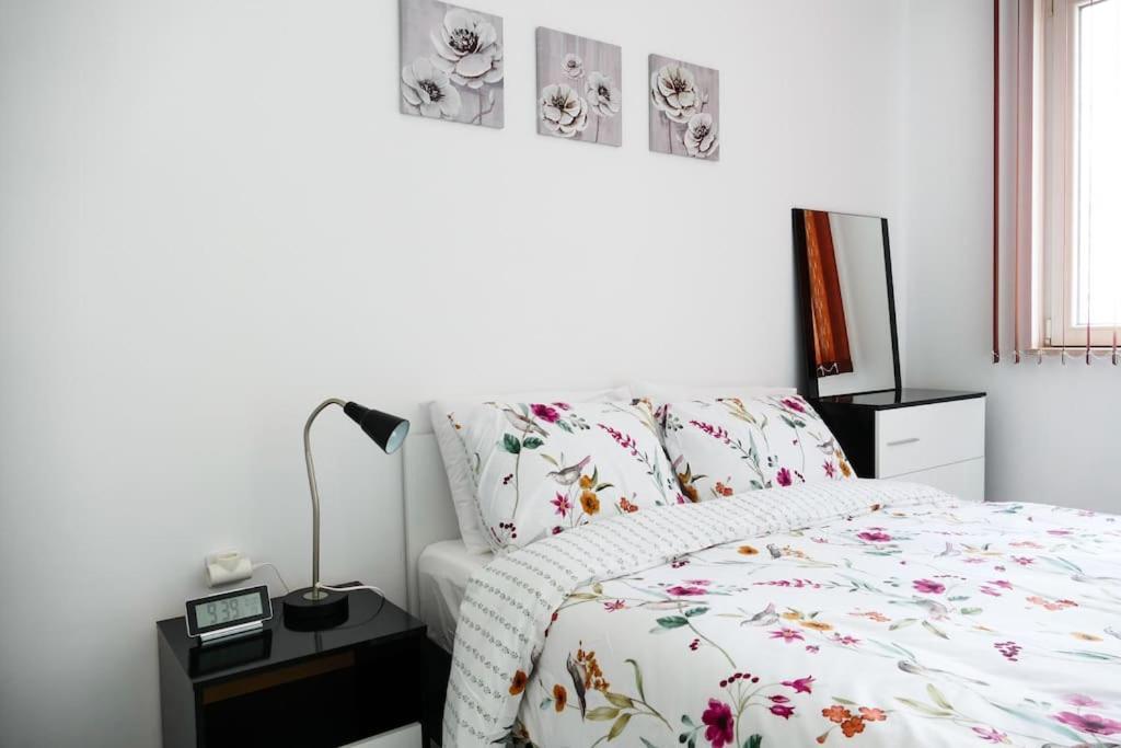 Modern & Bright 1Bd Apartment Near Main Square Plovdiv Buitenkant foto