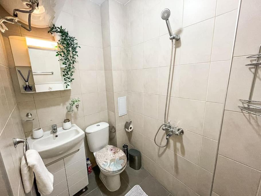 Modern & Bright 1Bd Apartment Near Main Square Plovdiv Buitenkant foto